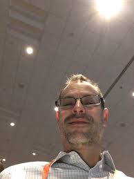 Eric Lyons (@Genome_Guy)