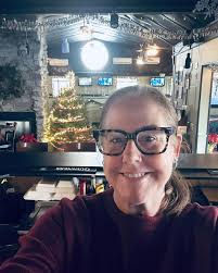 It's Happy Hour til 2:00!!! Half-priced well drinks, house sine & domestic  drafts🍺 $5 appetizer menu too!! All burgers are $11 w/fries all day🍔 Too  early for happy hour? Stop in from