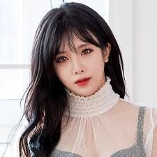 이설 (@leeseol00) • Instagram photos and videos