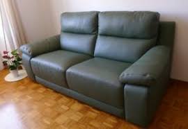 Le mani di sapienti maestri artigiani, unite alle più moderne tecniche di lavorazione e un lavoro frutto di dedizione, danno luce a delle collezioni di divani e sofà d'autore. Divano Pelle 3 Posti Poltrone E Sofa Mod Sombreno Acq Feb 2019 Garanzia Ebay
