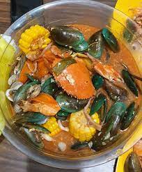 Nah, kali ini kita coba, yuk, variasikan seblak kuah pedas meler sendiri di rumah. Seblak Seafood Home Facebook