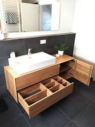 Waschtisch Aus Eiche Massiv Mit Drei Schubkasten Und Einer Tur Waschtisch Holz Unterschrank Bad Inspiration Waschtisch