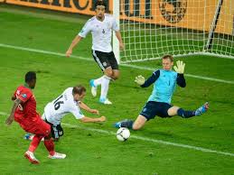 He allows 1.60 goals per 90 minutes. Everybody Soccer Even The Goalkeepers Like To Everybody Soccer