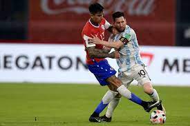 Argentina y chile debutarán en la copa américa con un partido que promete muchas emociones este lunes 14 de junio en el estadio olímpico nilton santos en río de janeiro. Argentina Chile Horario Y Tv Del Debut De La Seleccion En La Copa America Brasil 2021 La Nacion