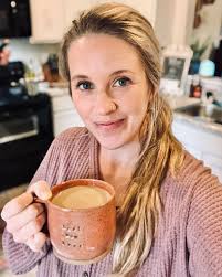 I tried the Duggars' gross 'chicken n biscuit' recipe