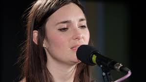 Lisa Mitchell covers Jamie T 'Zombie' for Like A Version [2014]