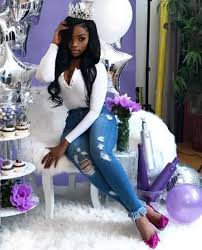 17th Birthday Baddie Birthday Photoshoot With Friends Pin By Q U E E N S K Y On Birthday Behavior 16th Birthday Outfit Birthday Outfit 21st Birthday Photoshoot