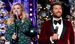 Kelly Clarkson And Brett Eldredge Unwrap Christmas Cheer On New Duet Sounds Like Nashville