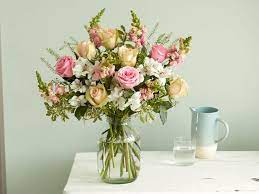This is one of the easiest and cheapest ways of sending flowers to a you can choose to send flowers internationally by mail if you feel it suits you best. Flower Delivery To Germany Online Florist Flowers