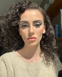 Isabella Bonner's Instagram, Twitter & Facebook