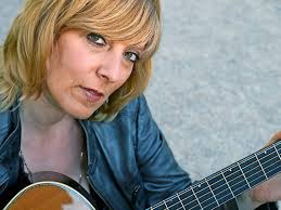 Karin Bender and the Reason live im Klinikum