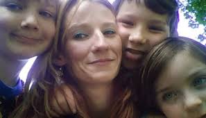 Free Crowdfunding Campaign: Trying to avoid eviction by Bobbie Glover