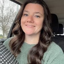 Marlene Couse's Instagram, Twitter & Facebook