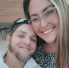 I have been in the worst book slump of my life! 6 months and not a page  read. I have some amazing books but struggling to pick 1 up.....recommend  me the best