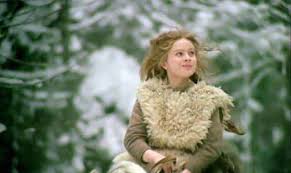 Maybe you would like to learn more about one of these? Die Legende Von Drei Haselnusse Fur Aschenbrodel Heute Erlebt De