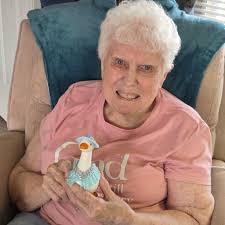 My Grandma will be 89 in May. She loves my porch goose 🪿 so today I  surprised her with her own desk goose and extra outfits.