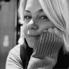 I wanted to share my St Louis Blues Hockey themed Gender Reveal 🩵 we did  Pucks or Pearls