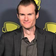 Alex Peterman's Instagram, Twitter & Facebook