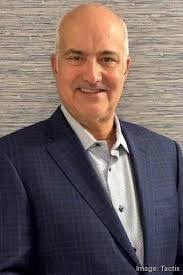 Eric Stern's Instagram, Twitter & Facebook