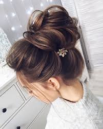 Chic Messy Bun For Straight Hair Wedding Bun Hairstyles Medium Hair Styles Long Hair Images