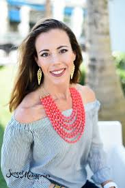 Professional headshots that effectively highlight your castability. Give Your Business Headshots That Wow Factor Style Rebel Mama