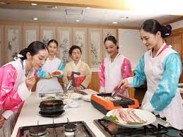 In this korean cooking class, you will first prepare by taking a korean food market tour . Korea House Cooking Class Korean Bbq Lunch Hanbok Experience With Show Option Tours Activities Fun Things To Do In Seoul Korea Veltra