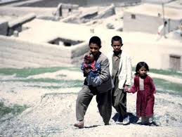 یک دپلمات سابق امریکایی و رییس بخش آسیا در گروه بحران هشدار داده که اگر نیروهای امریکایی قبل از نهایی شدن توافق صلح با طالبان افغانستان را ترک کنند، خشونت‌ها در این کشور افزایش خواهد یافت. Ù…Ø¬Ù…ÙˆØ¹Ù‡ ØªØµØ§ÙˆÛŒØ±ÛŒ Ù‚Ø¯ÛŒÙ…ÛŒ Ú©Ù‡ Ø§ÙØºØ§Ù†Ø³ØªØ§Ù† Ù¾ÛŒØ´ Ø§Ø² Ø¬Ù†Ú¯ Ø±Ø§ Ø¨Ù‡ ØªØµÙˆÛŒØ± Ù…ÛŒ Ú©Ø´Ù†Ø¯ Ø±ÙˆØ²ÛŒØ§ØªÙˆ