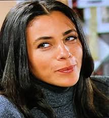 What happened to Daphne Rose's French accent?