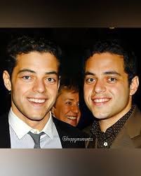 📸 Rami Malek & his twin brother, Sami Malek 😎 🔸 🔸 #ramimalek #samimalek  #bohemianrhapsody #borhapcast #bohemianrhapsodymovie #borhap #queen  #queenband #family #brother #twin #twinbrothers #tb #tbt #throwback