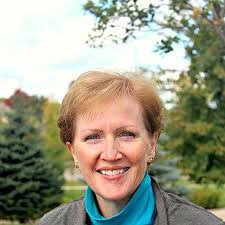 Kristen Carson's Instagram, Twitter & Facebook