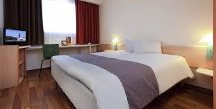Wifi is free, and this hotel also features a restaurant and a bar. Standard Zimmer Ibis Berlin Dreilinden