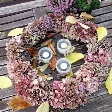 Herbstdeko aus naturmaterialien selber machen. Diy Hortensienkranz Selber Binden Perlenkuchen