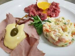 Maybe you would like to learn more about one of these? Taverna Paolino Ristorante Pizzeria Il Nostro Misto Antipasto Della Tradizione Tartare Piemontese Vitello Tonnato E Insalata Russa Taverna Paolino Ristorante Pizzeria Mondovi Via Ripe 8 Paolino Jazz Fornoalegna Turcohome Lounge Langhe Music