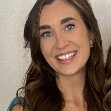 Elizabeth Nolen's Instagram, Twitter & Facebook