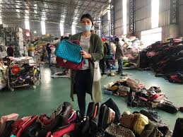 Hàng si tuyển là gì? Mua hàng si tuyển ở đâu?