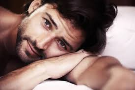 Tænker Slappe Mand Seng Fred Tanker Med Ideer Fred Undren — Stockfoto ©  PeopleImages.com #655821854