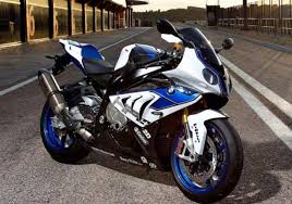 As one of the most finely crafted and technologically sophisticated motorcycles in its segment, the s 1000 rr has a lot to live up to, particularly as its european and japanese competition continues to advance. Ø¨ÙŠ Ø¥Ù… Ø¯Ø¨Ù„ÙŠÙˆ ØªÙƒØ´Ù Ø¹Ù† Ø³Ø¹Ø± Ø¯Ø±Ø§Ø¬ØªÙ‡Ø§ Ø§Ù„Ù†Ø§Ø±ÙŠØ© S 1000 Rr Ù…ØµØ±Ø§ÙˆÙ‰