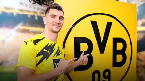 Borussia dortmund on thursday confirmed the signing of belgium defender thomas meunier. Bvb Tv Interview Mit Thomas Meunier