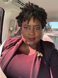 Brigitte Grimes's Instagram, Twitter & Facebook