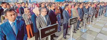 Jumlah cuti rehat terkumpul selepas 15 tahun perkhidmatan melebihi 75 hari. Cadangan Penebusan Ganti Cuti Rehat Dengan Wang Tunai Dikaji Semula