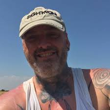 Don't spose anyone wants to take me out for a drink 😂