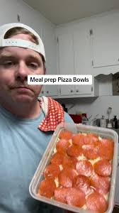 Meal prep pizza bowls SLAPS!! #fyp #pizzabowls #pizza #mealprep