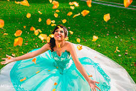 Diseño de alto peinado xv. Fiesta De 15 Como Escoger La Ropa Para Mama