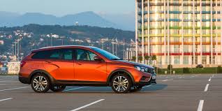 Karfagen Protiv Marsa Test Drajv Lada Vesta Sw I Sw Cross Autonews