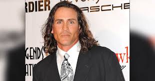 Joe lara, who was known for playing tarzan in the early 1990s television series 'tarzan: 1qaf0zfzakhaim