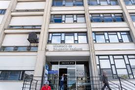 Acceso vía web o mediante clientes de correo en diferentes dispositivos (tablet, móvil.), y utiliza protocolos seguros. El Ministerio De Educacion Ordena El Reemplazo Del Rector Y Del Representante Legal De La Fundacion Universidad Autonoma De Colombia Fuac En El Marco De La Vigilancia Especial Que Realiza A La