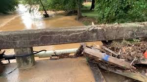 The upper tennessee valley was especially susceptible to flooding thanks to its location between the smoky mountains to the east and the cumberland plateau to the west. 3kuhzglhnwnfxm