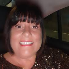 Hi , can anyone make me some Christmas cupcakes similar to this for the  22nd December please?