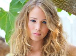 Los hackers publicaron nuevas fotos de la actriz Jennifer Lawrence desnuda 