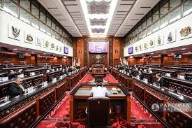 Notis bagi pembentangan ruu di parlimen. Dewan Negara Yb Senator Tan Sri Parlimen Malaysia Facebook
